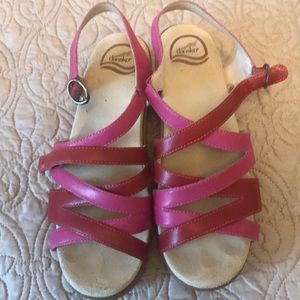 Dansko size 40 sandals